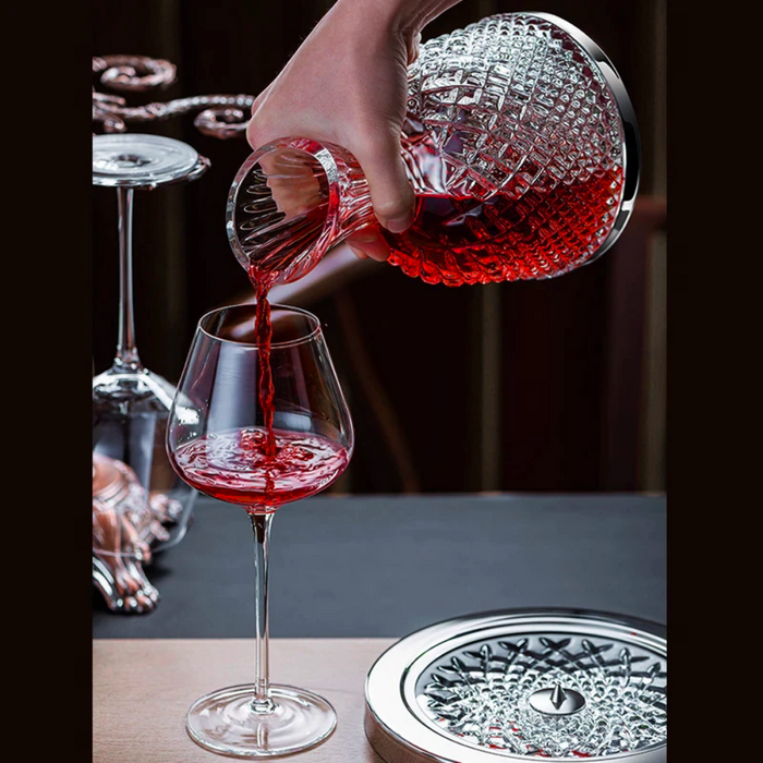 Crystal Beverage Decanter With 360° Rotating Tray